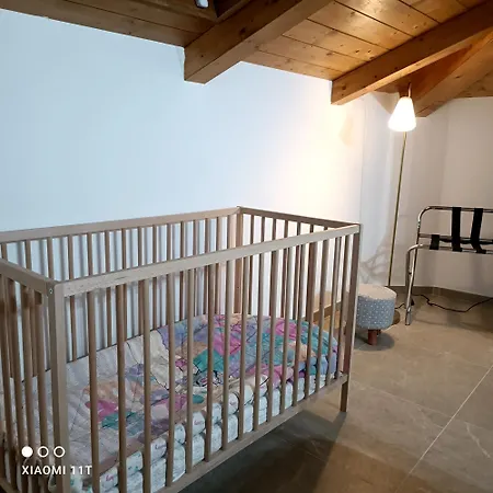 Casaledo Apartment Prato (Prato)